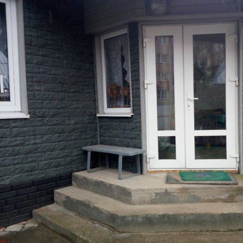 Сайдинг вініловий Ю-Пласт Stone House Камінь Смарагдовий подвійний замок