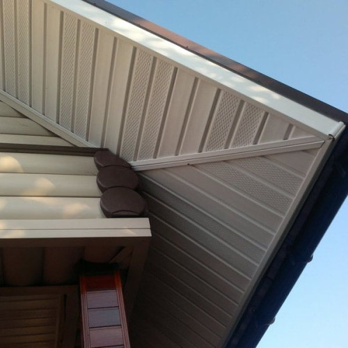 Bryza Софит для подшивки кровли Белый