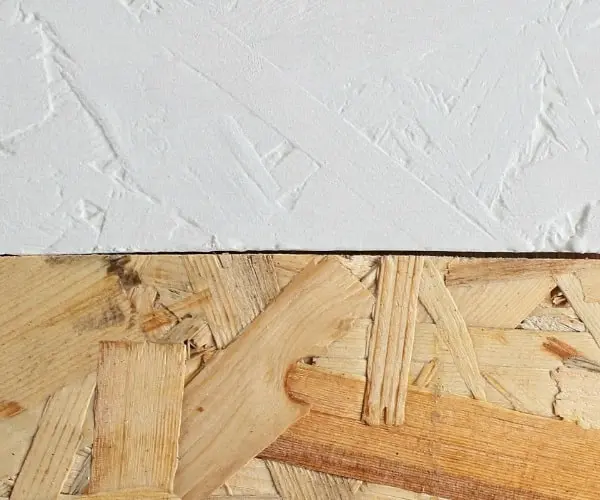 Крашенная osb плита. Осб плита покрашена белой краской. Осб плита кращеная в белый цвет. Осб покрашенный в белый цвет. Лак для осп-3 плиты.