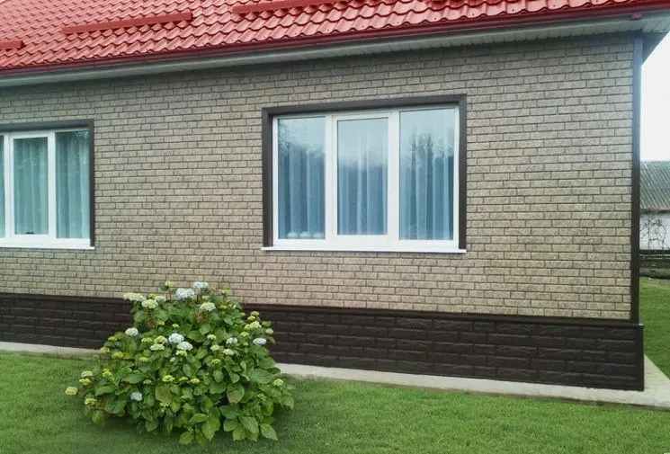 Сайдинг виниловый Ю-Пласт Stone House Кирпич Графит двойной замок