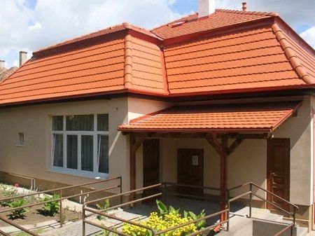 Цементно-піщана черепиця Braas Ревіво